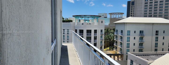 Property Photo: 7280 SW 90th St 701 FL 33156