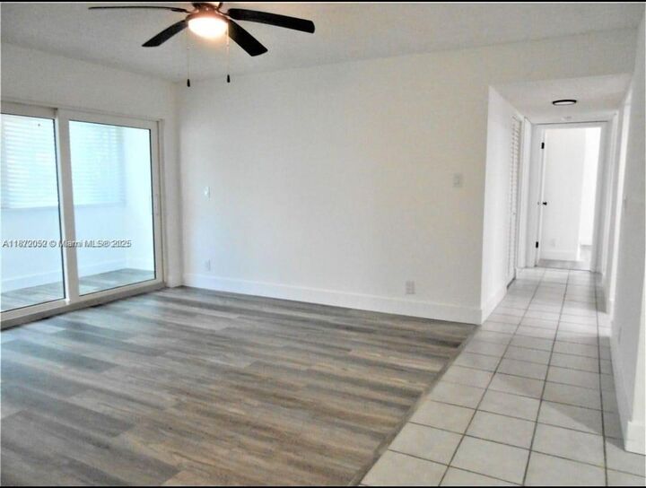 Property Photo:  805 SW 30th St A  FL 33315 