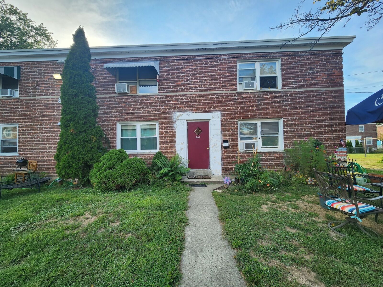 Property Photo:  361 Granfield Avenue Bldg 8, A  CT 06610 