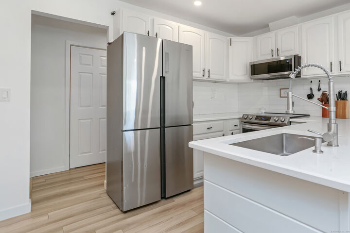 Property Photo: 547 Vincellette Street 547 CT 06606