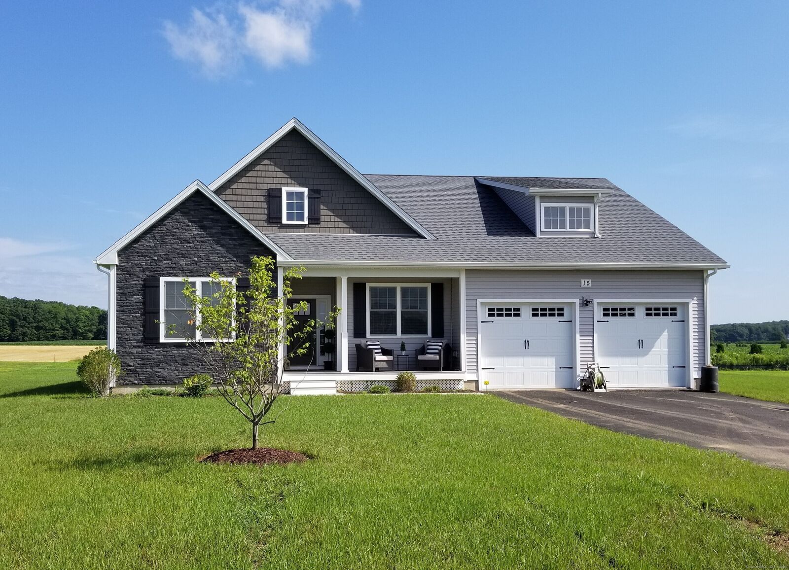 Property Photo: 318 Capen Street CT 06095