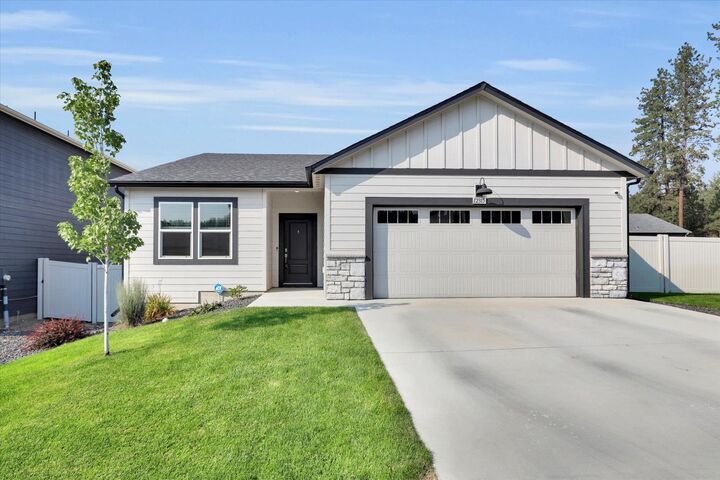 12315 E Dickens Ln  Spokane WA 99206 photo