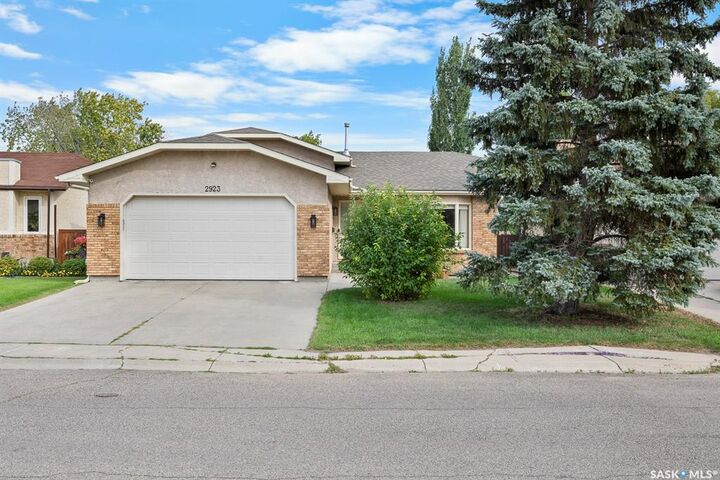 2923 Neff Road E  Regina SK S4V 1X2 photo