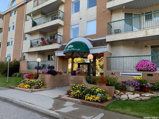 Property Photo:  301 Cree Crescent 403  SK S7K 7Y3 