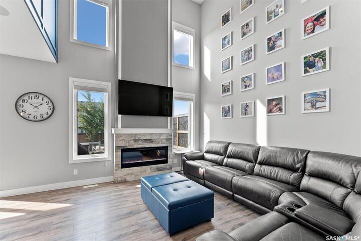 Property Photo: 858 Childers Rise SK S7L 6T9