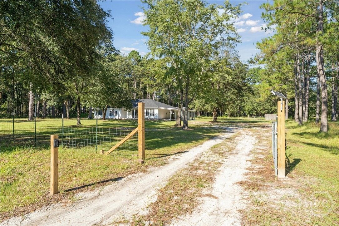 Property Photo: 479 Mannie English Road GA 31308