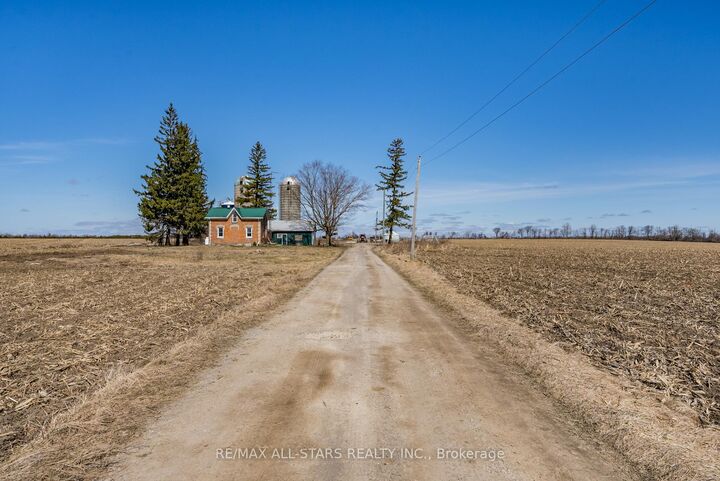 Property Photo: 201 Royal Oak Road ON K0M 2J0