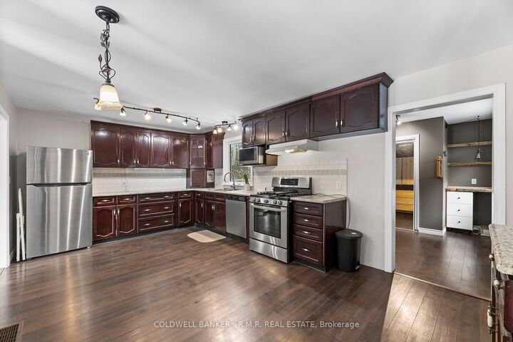 Property Photo:  15 Hazel Street  ON L0K 1A0 