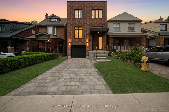 Property Photo:  276 Wychwood Avenue  ON M6C 2T7 