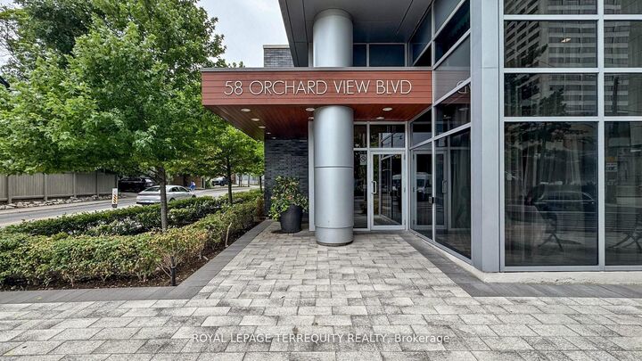 Property Photo: 58 Orchard View Boulevard 705 ON M4R 0A2