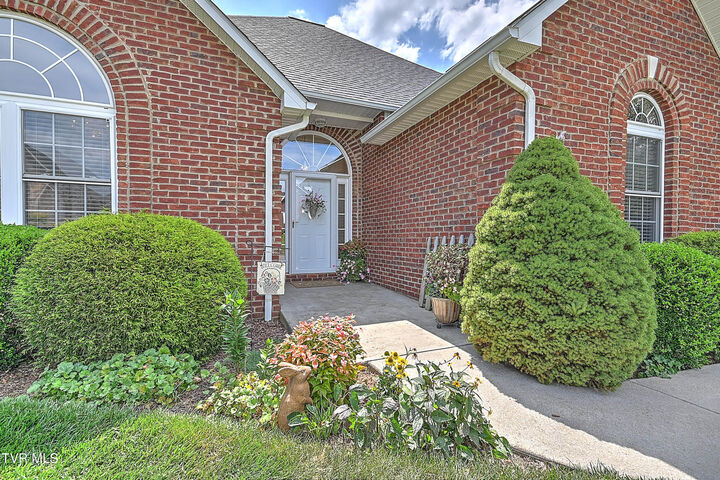 Property Photo: 35 Chase Court TN 37745