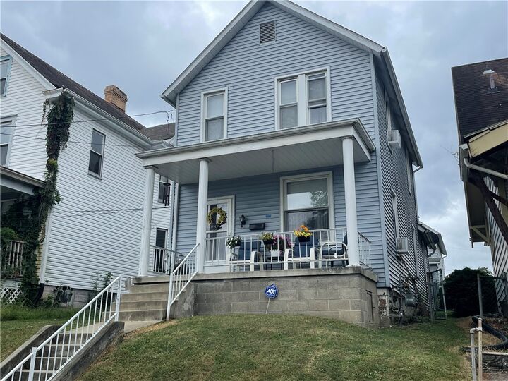 Property Photo: 217 Lookout PA 15022