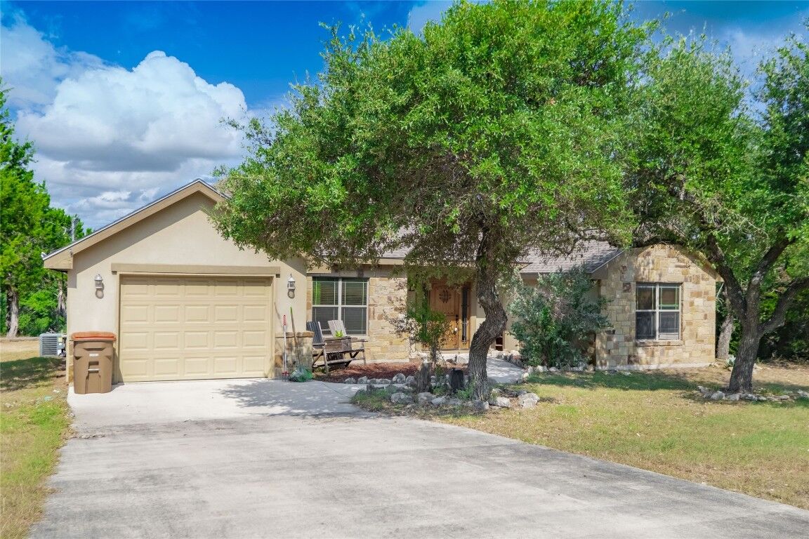 Property Photo:  107 Garrett Way  TX 78133