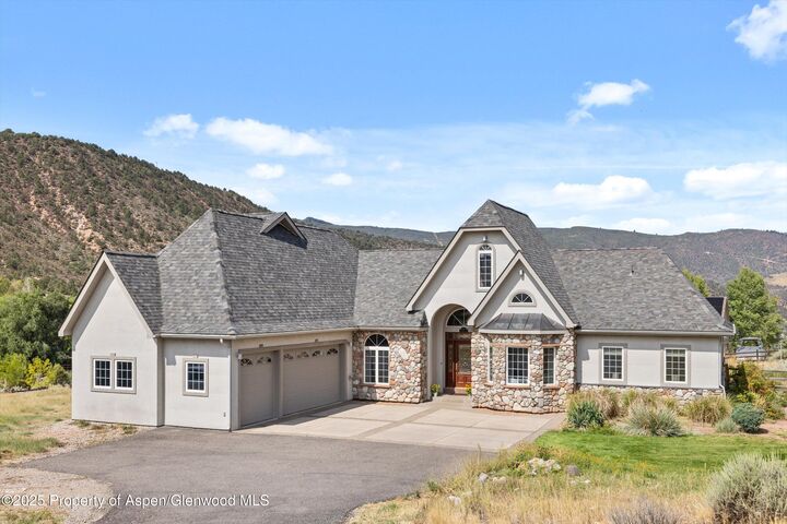 Property Photo:  156 Dolores Circle  CO 81601 