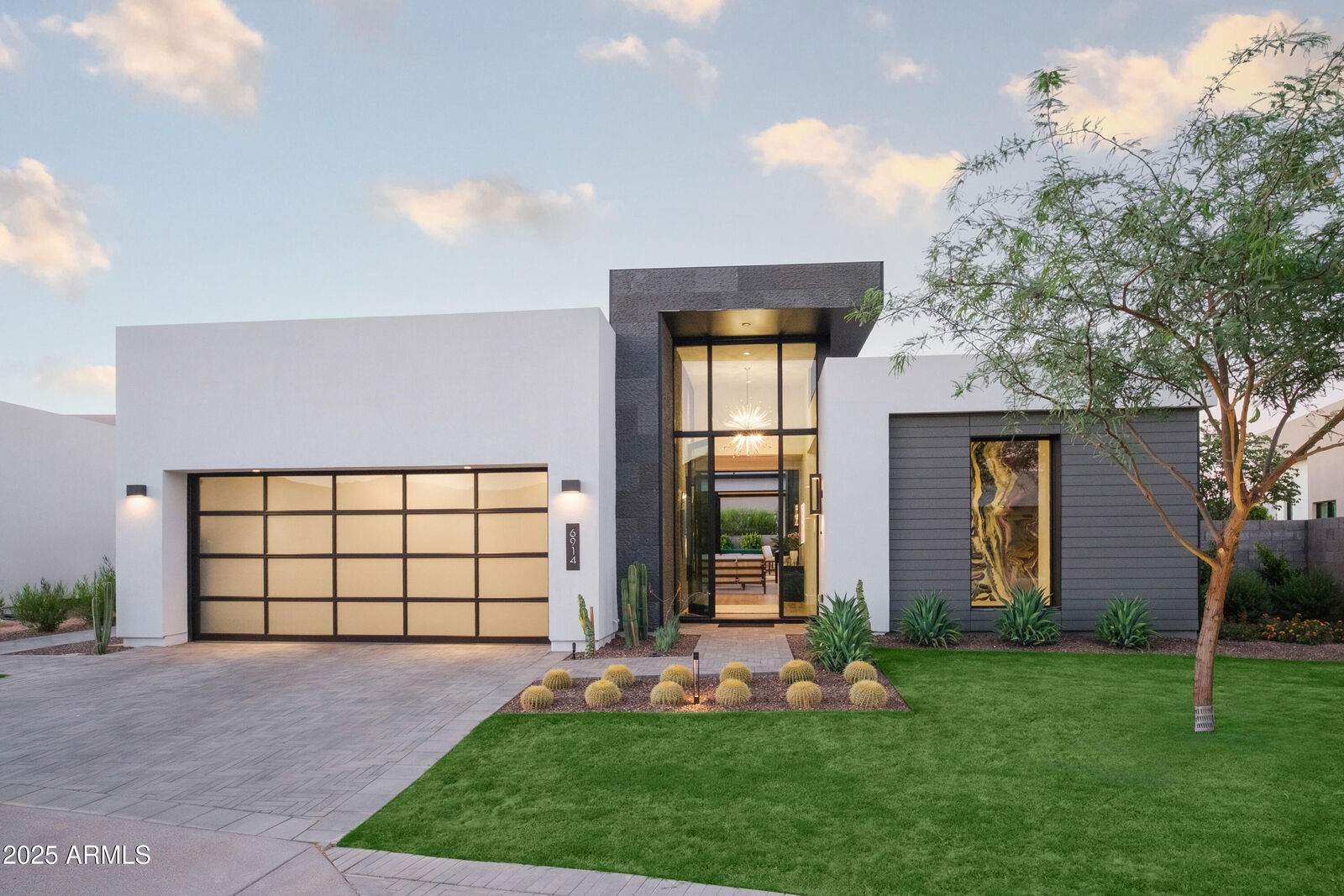 Property Photo: 6914 E Cactus Wren Road AZ 85253