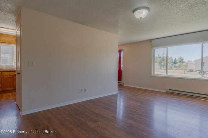 Property Photo:  577 2nd Avenue SW  ND 58601 