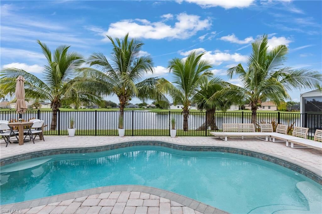 Property Photo:  17491 Stepping Stone Dr  FL 33967 