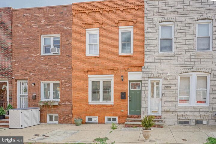 Property Photo: 2545 S Warnock Street PA 19148