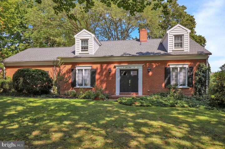 Property Photo:  1705 Wheatland Avenue  PA 17603 