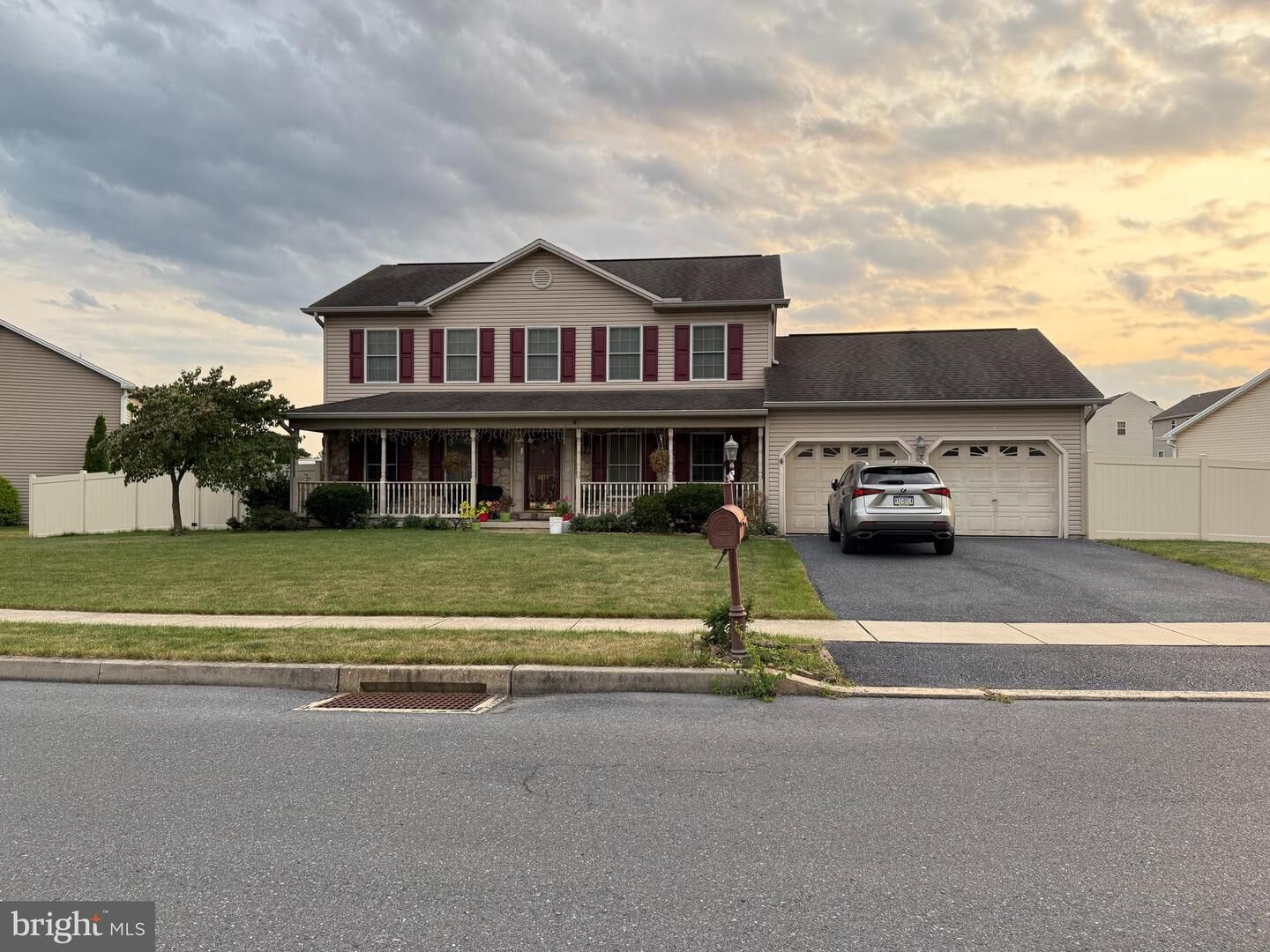 Property Photo: 6355 Chatham Glenn Way N PA 17111
