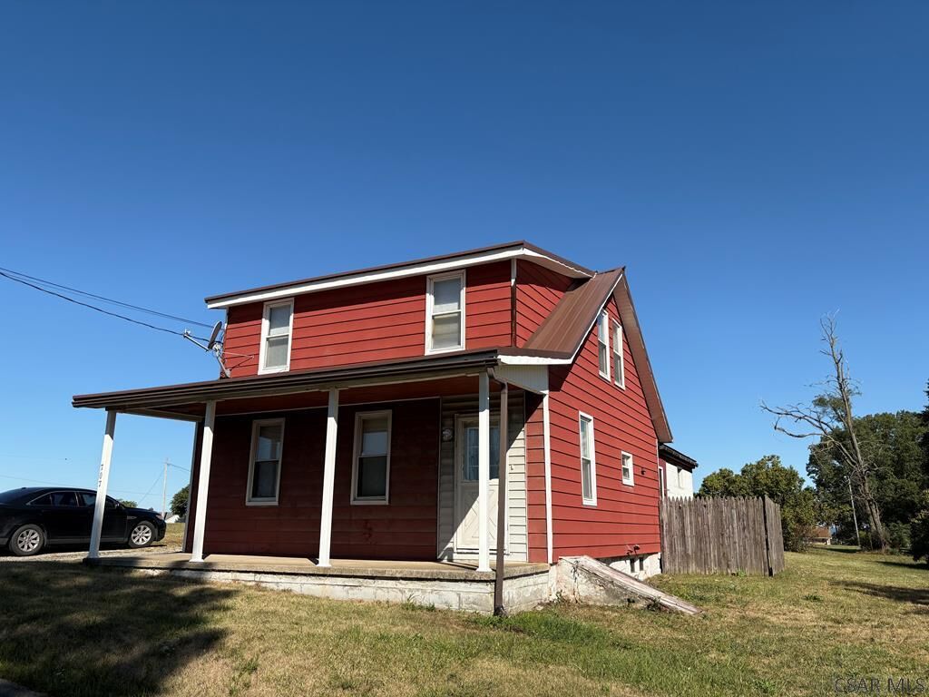 Property Photo:  707 Luray Avenue  PA 15904