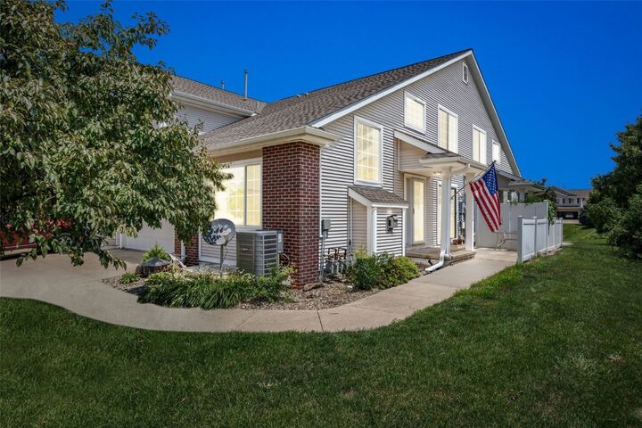 Property Photo:  1167 74th Street NE  IA 52402 