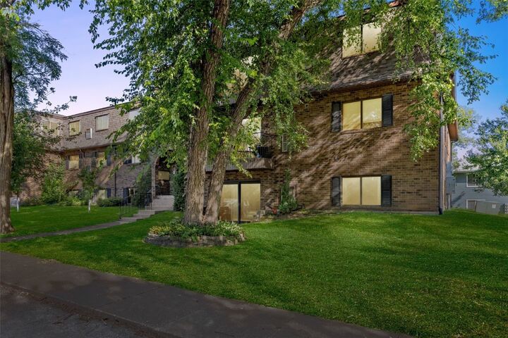 1015 Woodland Heights Court SE 12  Cedar Rapids IA 52403 photo
