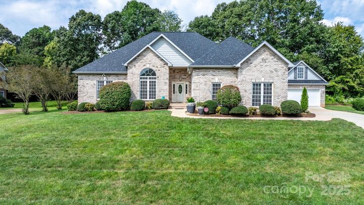 3915 Steve Ikerd Drive NE  Hickory NC 28601 photo