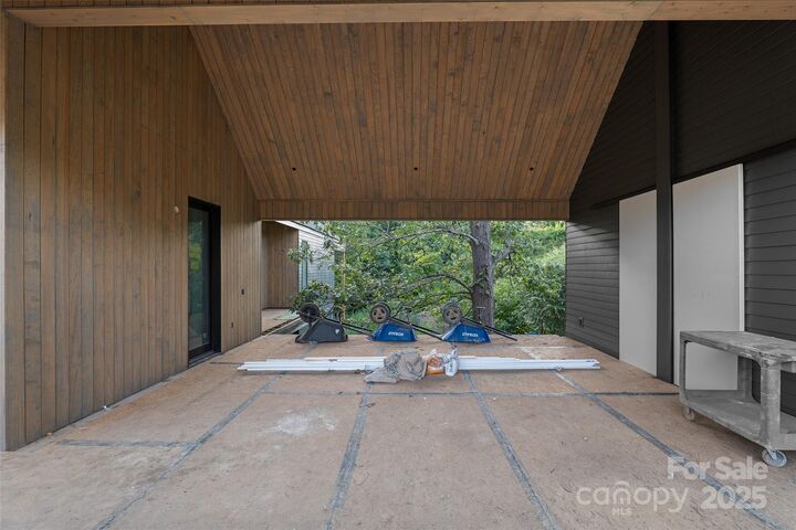 Property Photo: 511 Wilma Dykeman Trail NC 28804