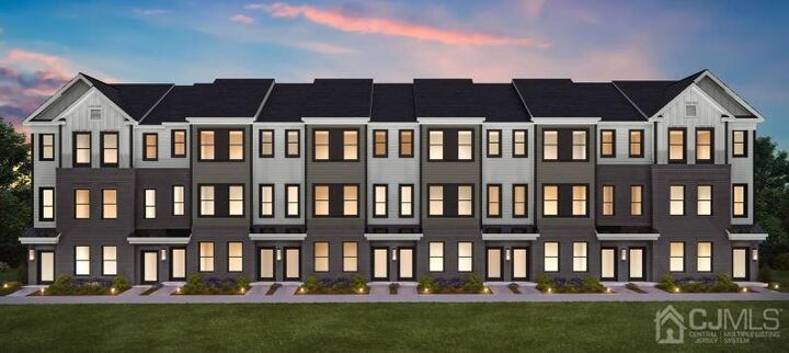 513 Sadie Circle  New Brunswick NJ 08901 photo