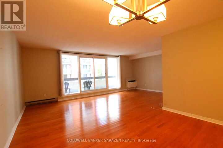Property Photo:  141 Somerset Street West 606  ON K2P 2H1 
