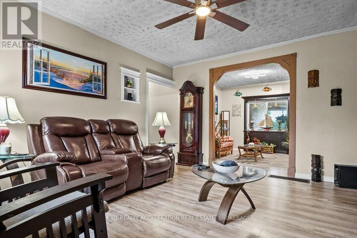 Property Photo:  108 Dundas Street  ON K0K 1X0 
