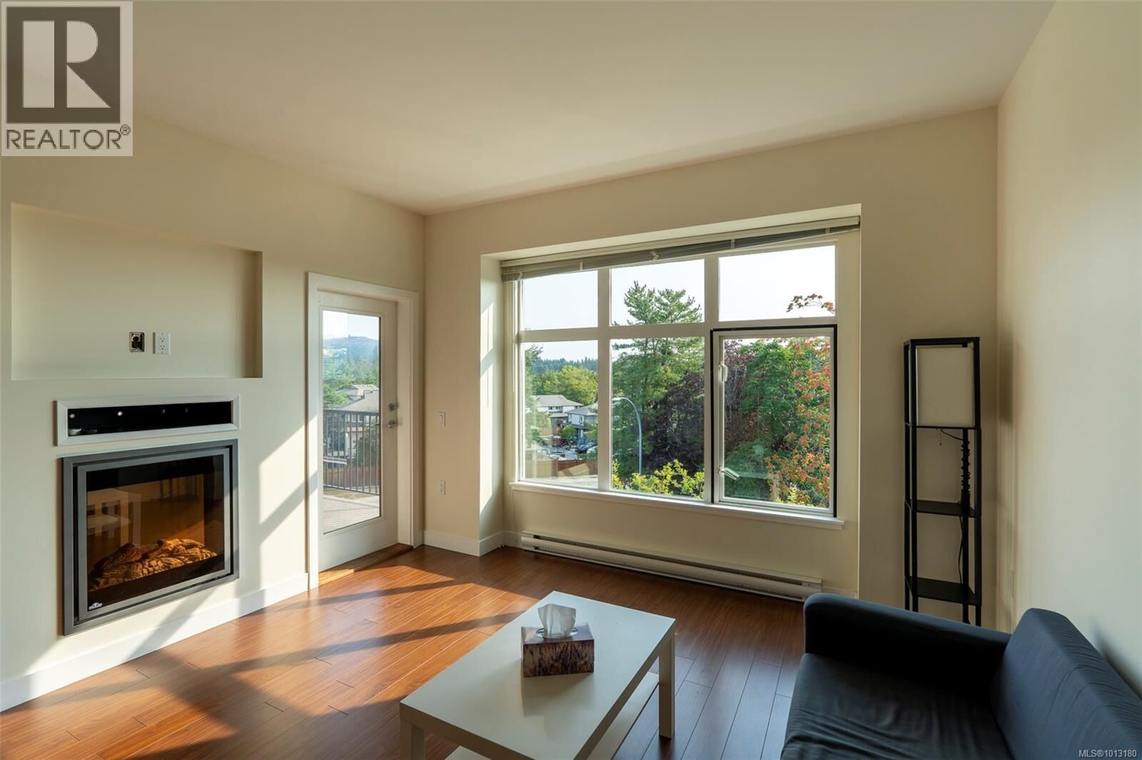 Property Photo:  4030 Borden Street 402  BC V8X 2E9 