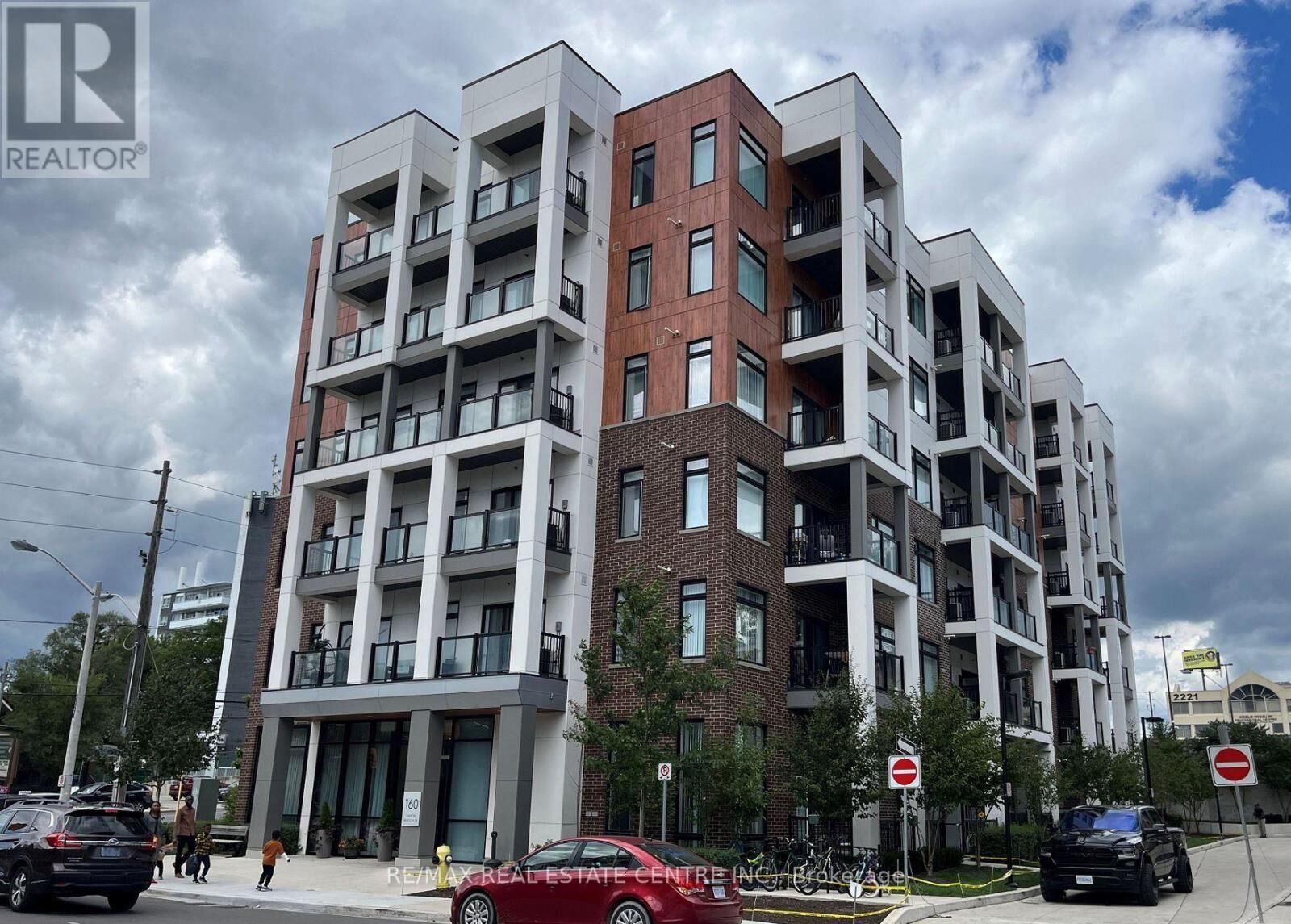 Property Photo:  160 Canon Jackson Drive 305  ON M6M 0B6 