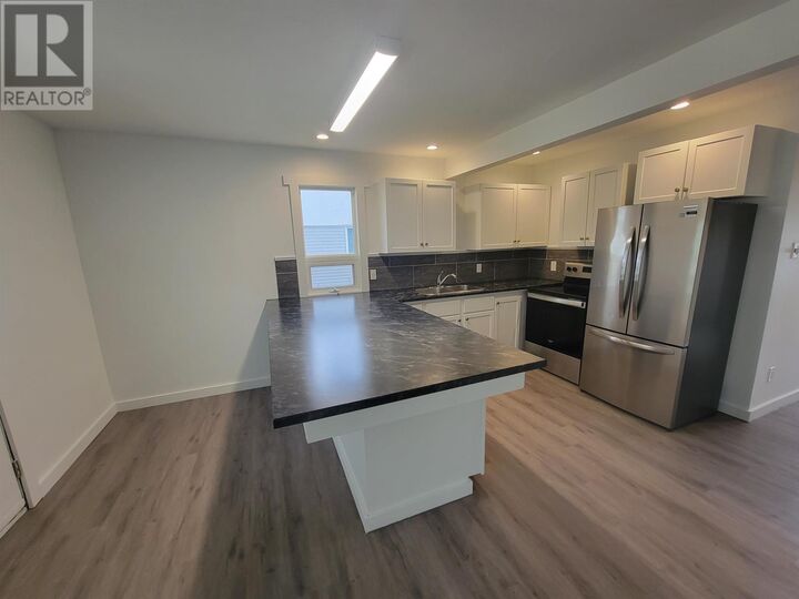 Property Photo:  613 Third St W  ON P9A 3B3 