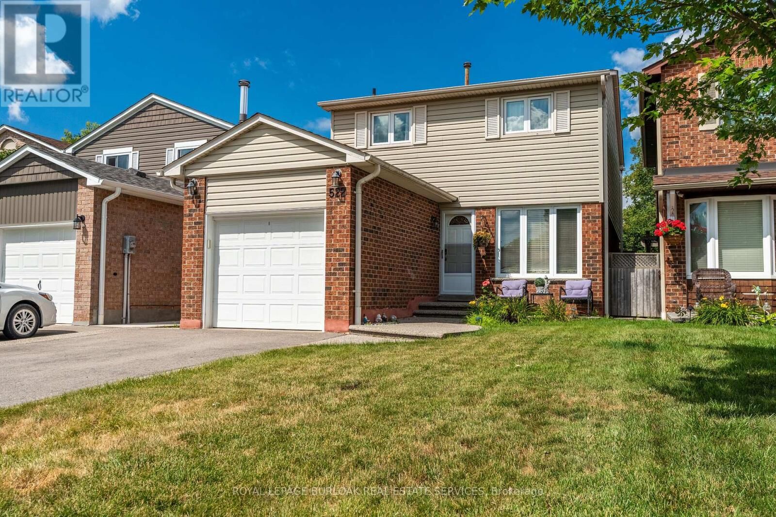 Property Photo: 522 Roseheath Drive ON L9T 4V6