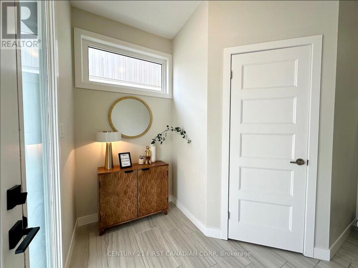 Property Photo: 961 Manhattan Way 961 ON N6H 5J9