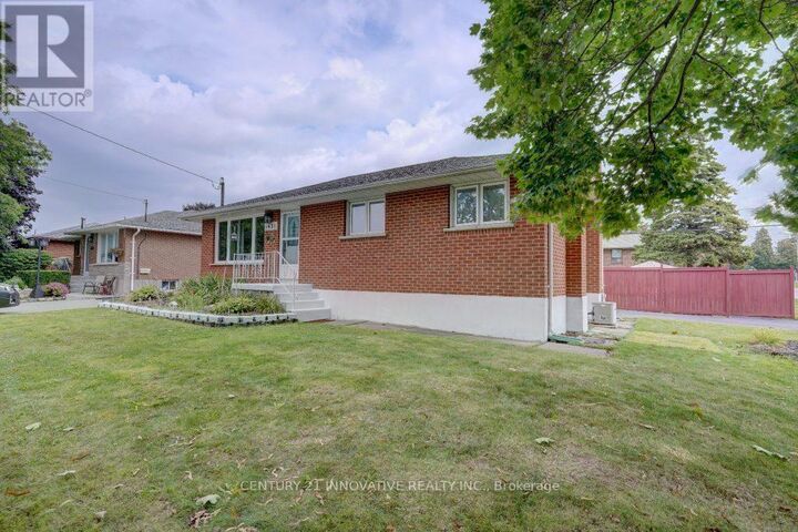 Property Photo: 1431 Park Road South ON L1J 4K4