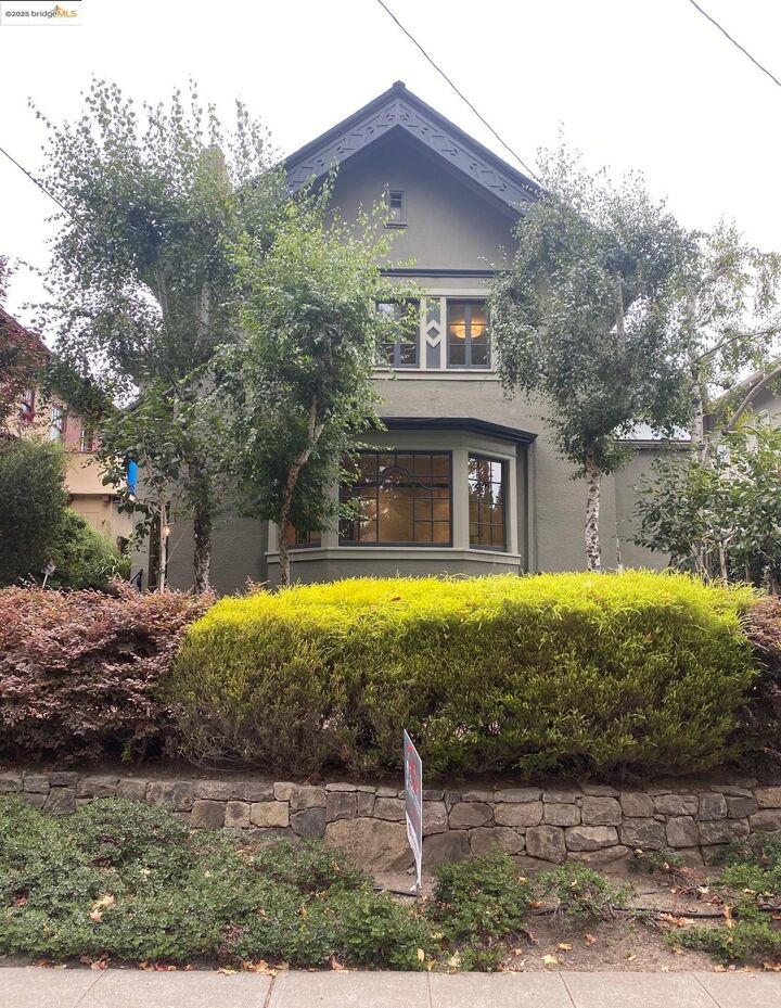 2905 Piedmont Ave  Berkeley CA 94705 photo