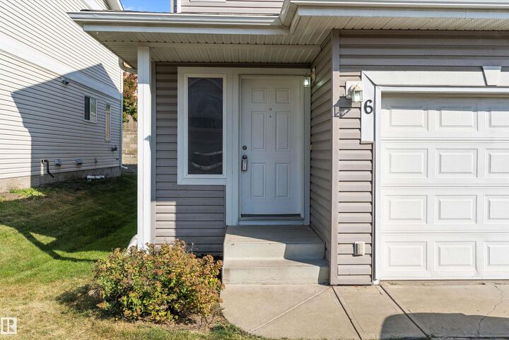 Property Photo: 130 Hyndman Crescent NW 6 AB T5A 0E8