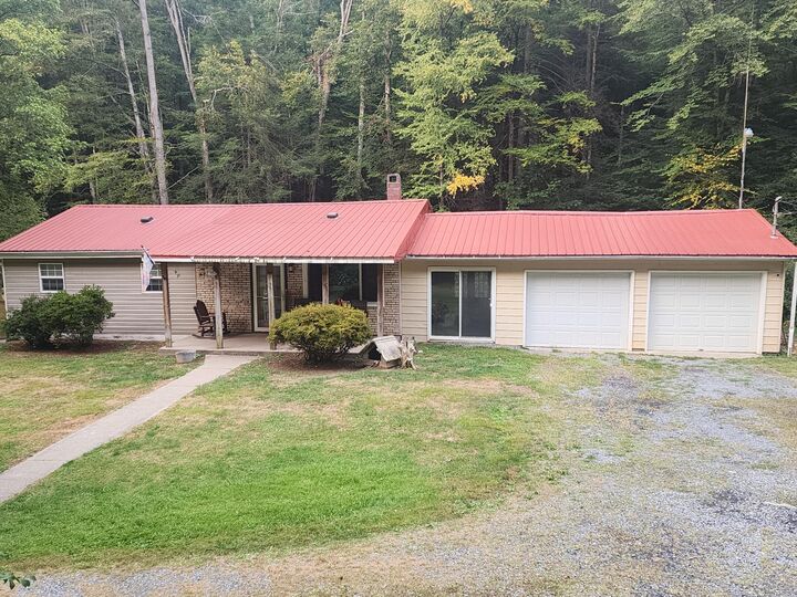 7505 Canvas Nettie Rd  Canvas WV 26662 photo