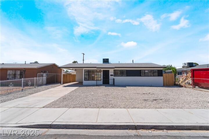 Property Photo: 1648 J Street NV 89106