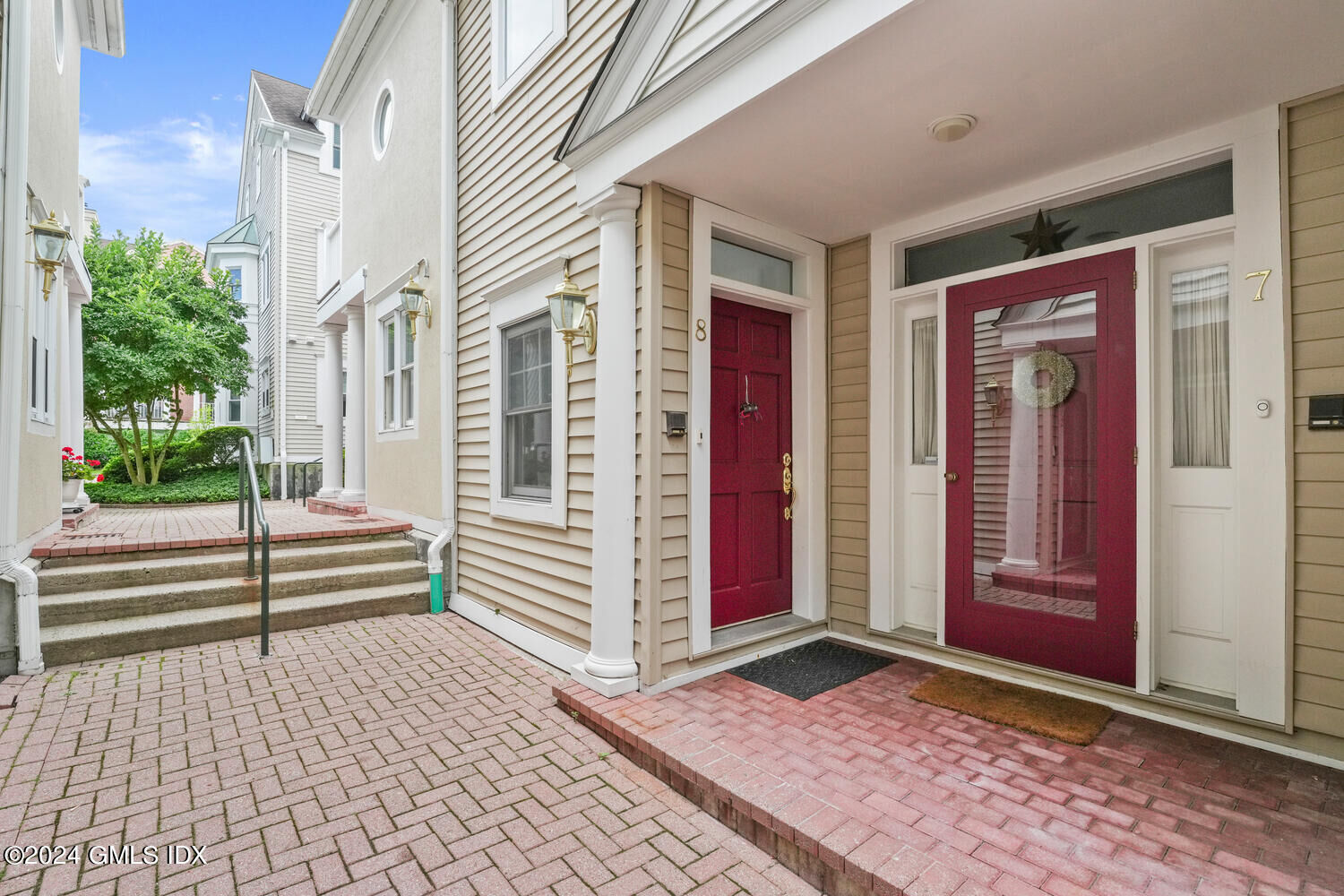 Property Photo:  51 Forest Avenue 8  CT 06870 