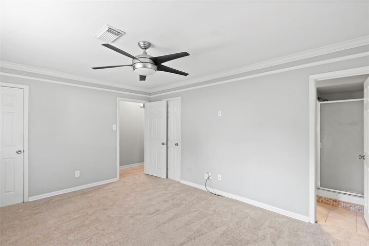 Property Photo:  112 E Wildwinn Drive  TX 77511 