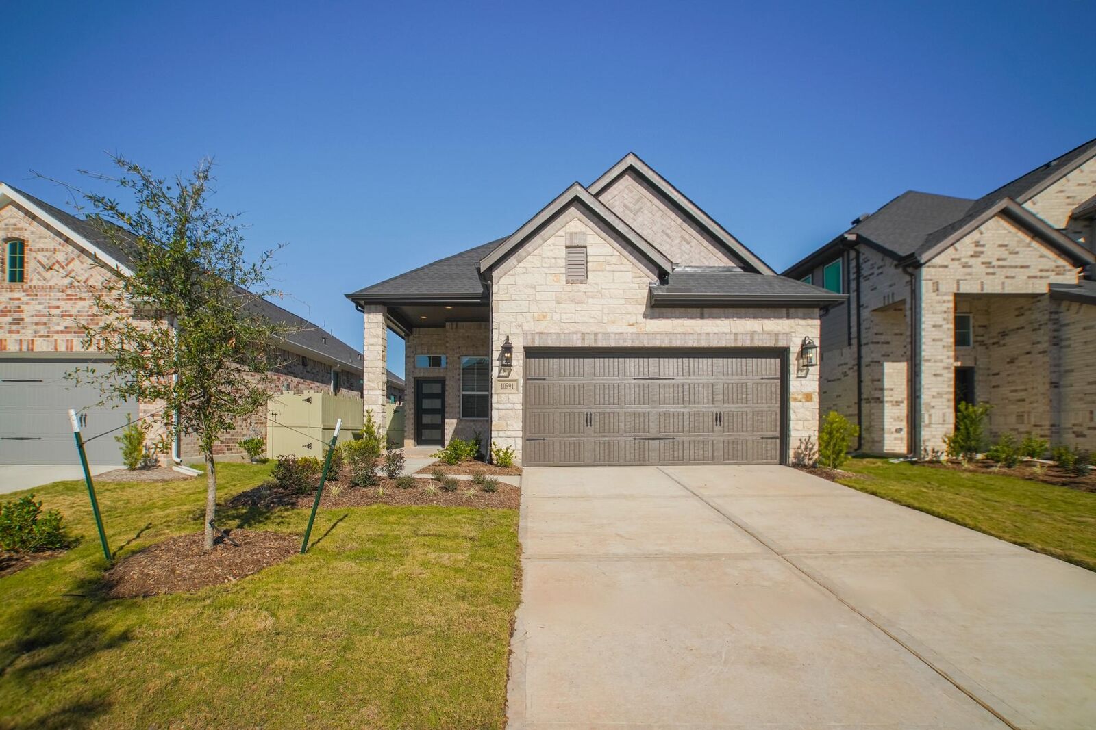 Property Photo: 10591 Wild Chives TX 77385