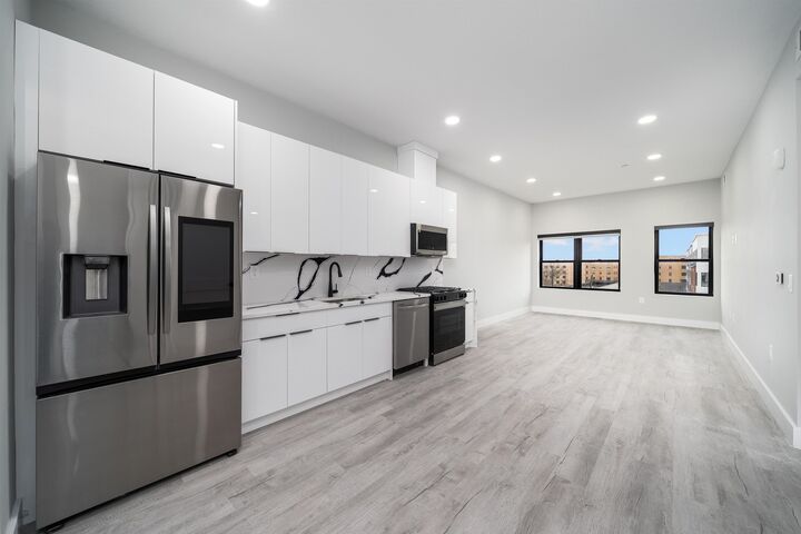 Property Photo:  187 Culver Ave 410  NJ 07305 
