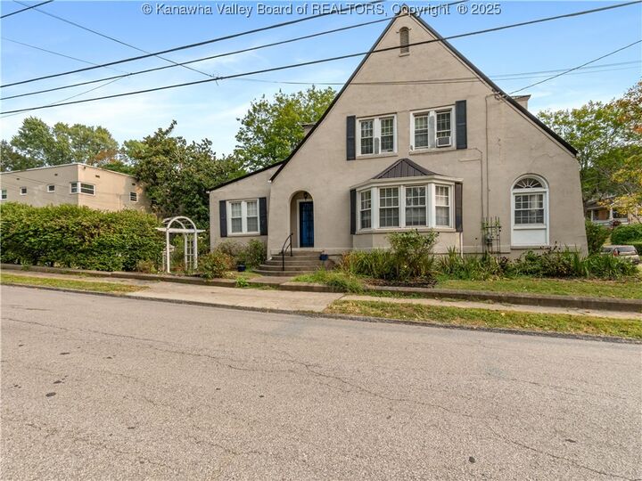 Property Photo:  1001 Valley Road  WV 25302 