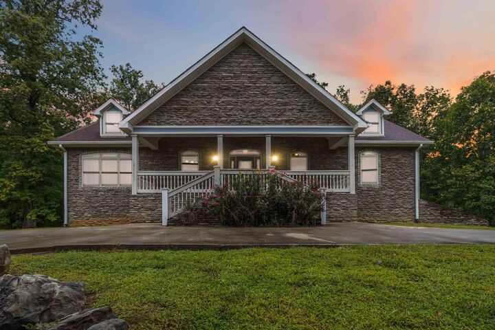 Property Photo:  2720 Roberts Bend Road  KY 42519 