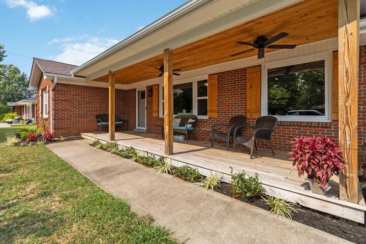 Property Photo: 1105 Ruffini Street KY 40422