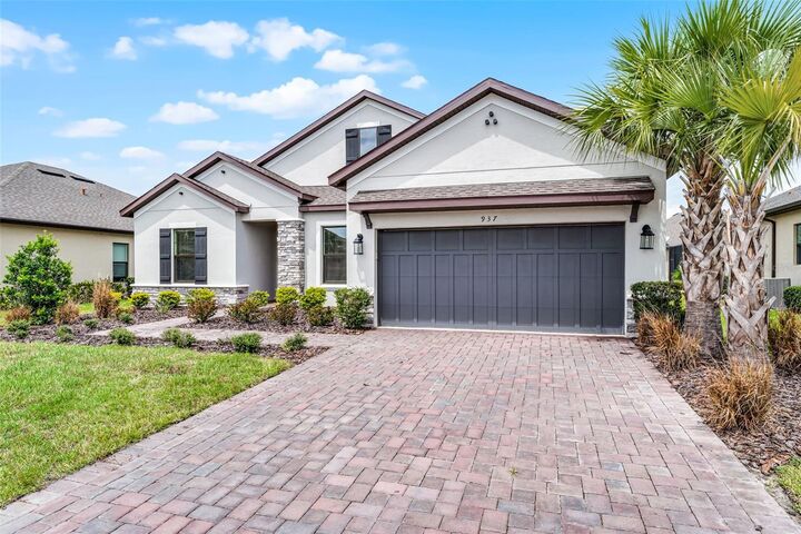 Property Photo: 937 Walnut Creek Lane FL 34759
